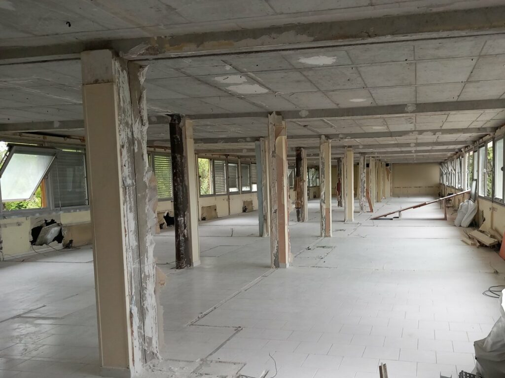 Curage et désamiantage des anciens locaux de la DREAL à Aix-en-Provence