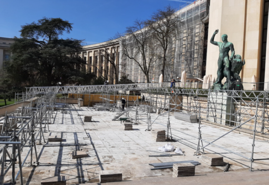 Désamiantage parvis Palais de Chaillot